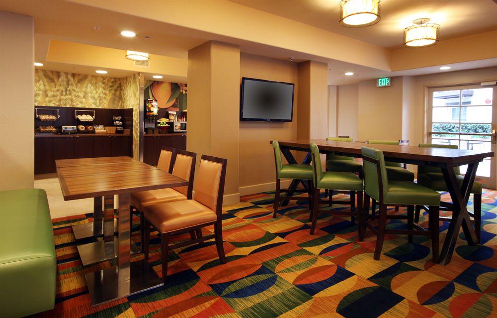 Fairfield Inn & Suites San Diego Old Town Exterior photo