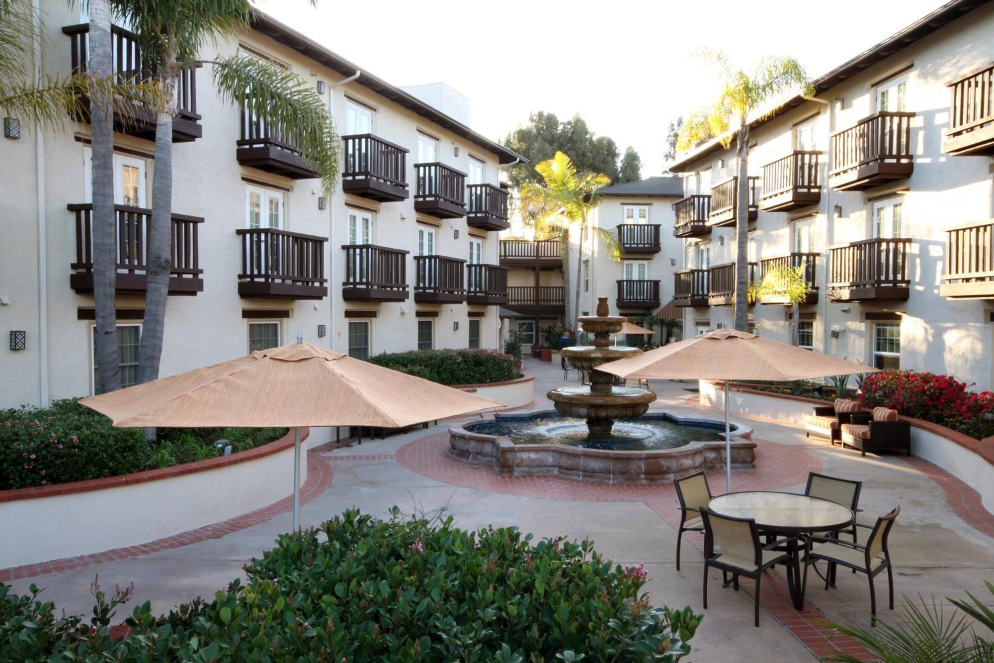 Fairfield Inn & Suites San Diego Old Town Exterior photo